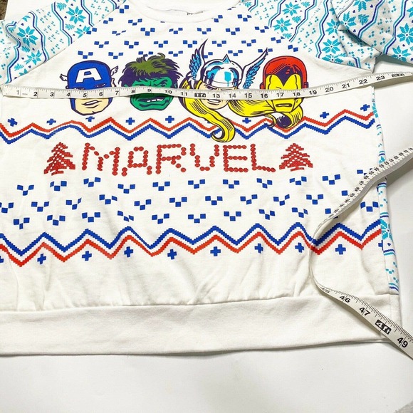 MARVEL COMICS Avengers Shirt Women Large Christmas Winter Thor Hulk Iron Man - Picture 7 of 9